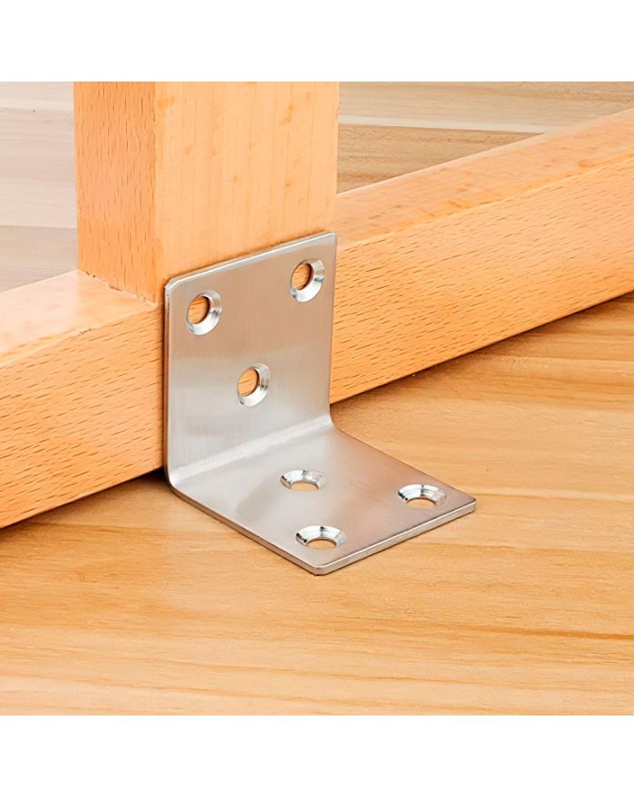 Уголок крепежный равносторонний 40х40х20мм